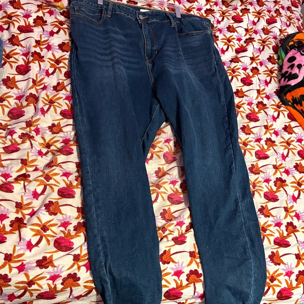 Women’s Dark Wash Jeans